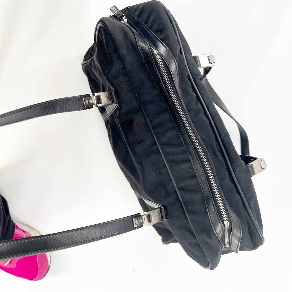 Gucci Black/Silver Nylon & Leather Work Travel Shoulder Bag, Authentic - Picture 14 of 17